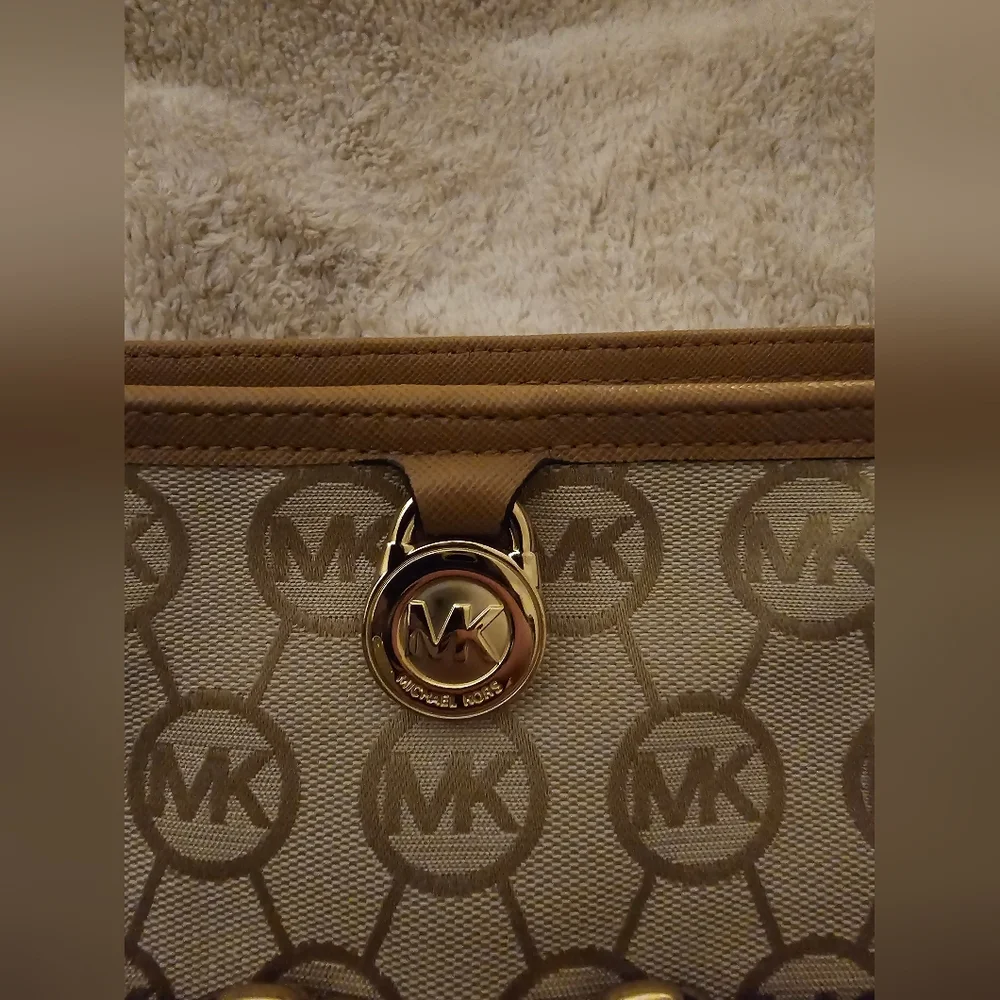 MICHAEL Michael Kors Kempton Double Pocket shoulder bag/crossbody EUC - Picture 3 of 16